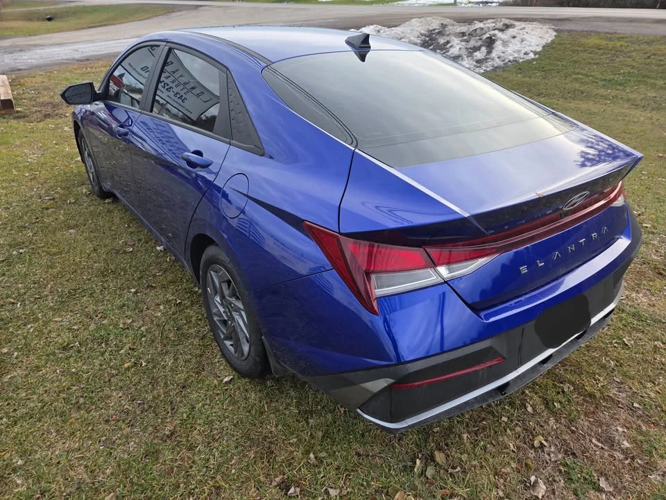 2024 Hyundai Elantra - Image 9 of 10