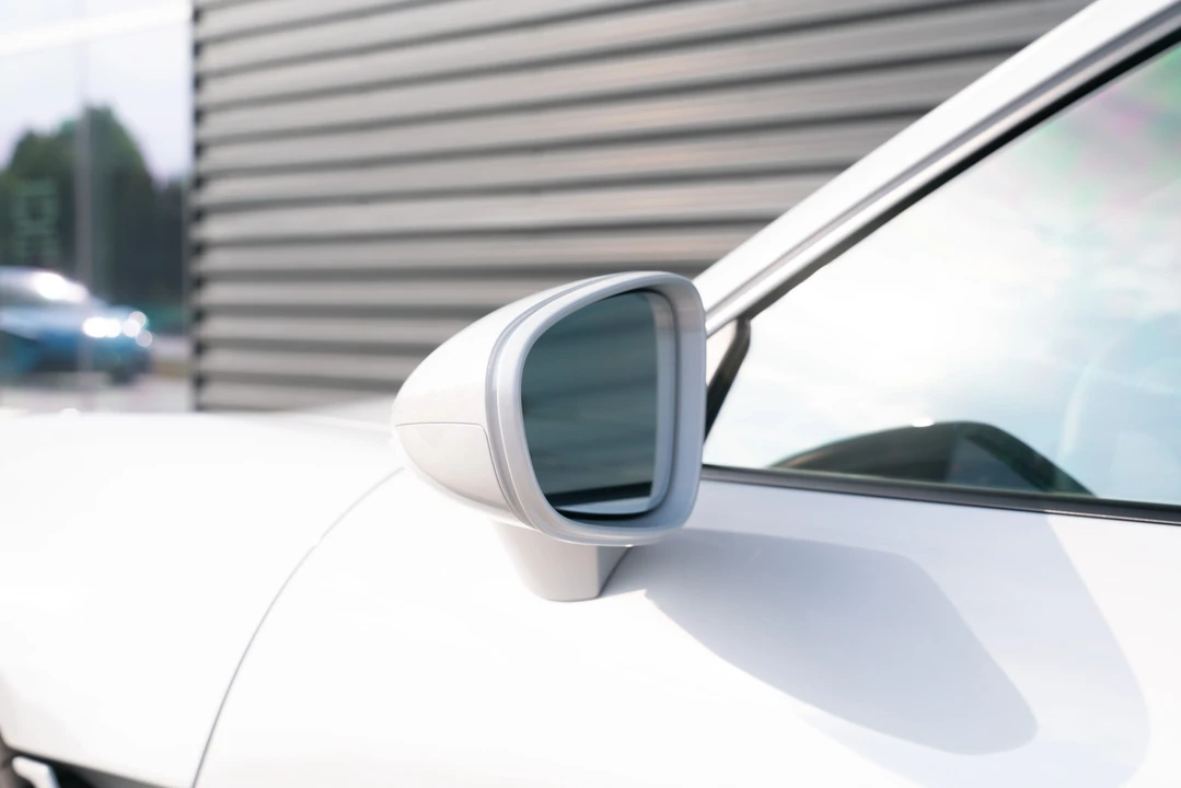 2024 Porsche 992 S/T - Image 24 of 31
