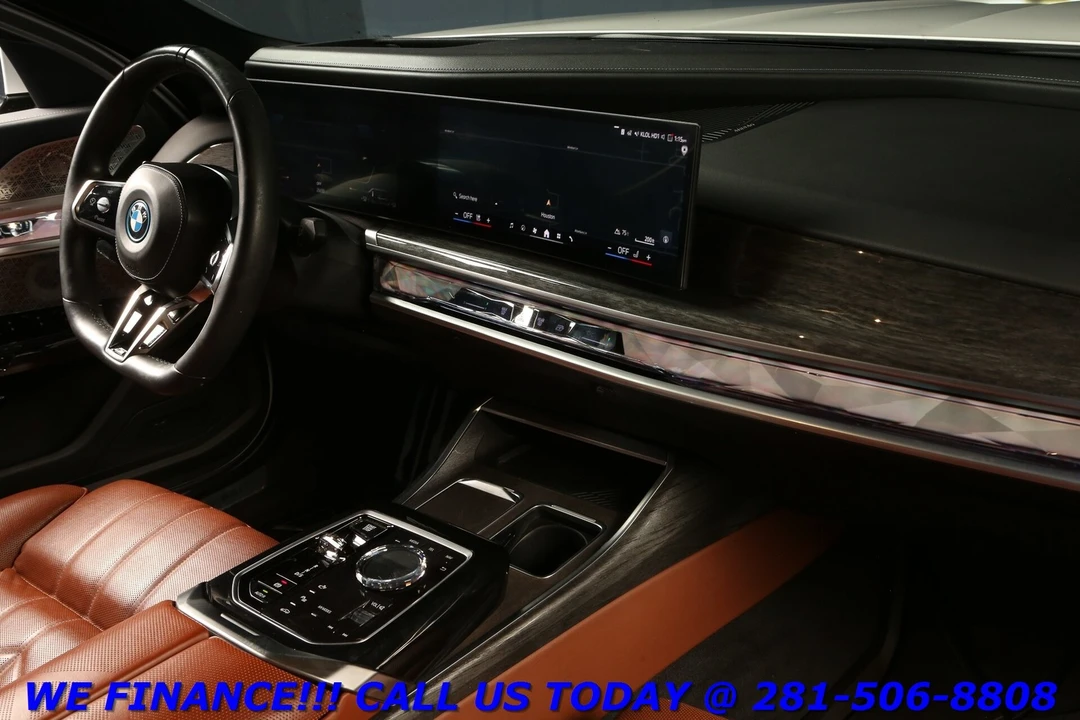 2024 BMW G70 7 Series - Image 19 of 21
