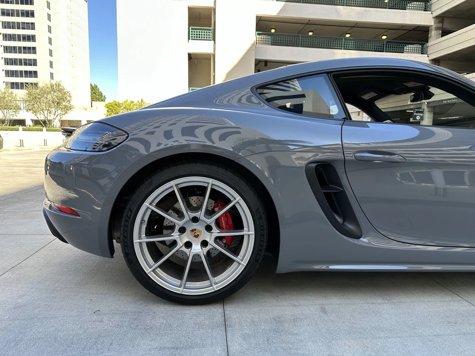 2024 Porsche 718 Cayman GTS 4.0 - Image 13 of 31