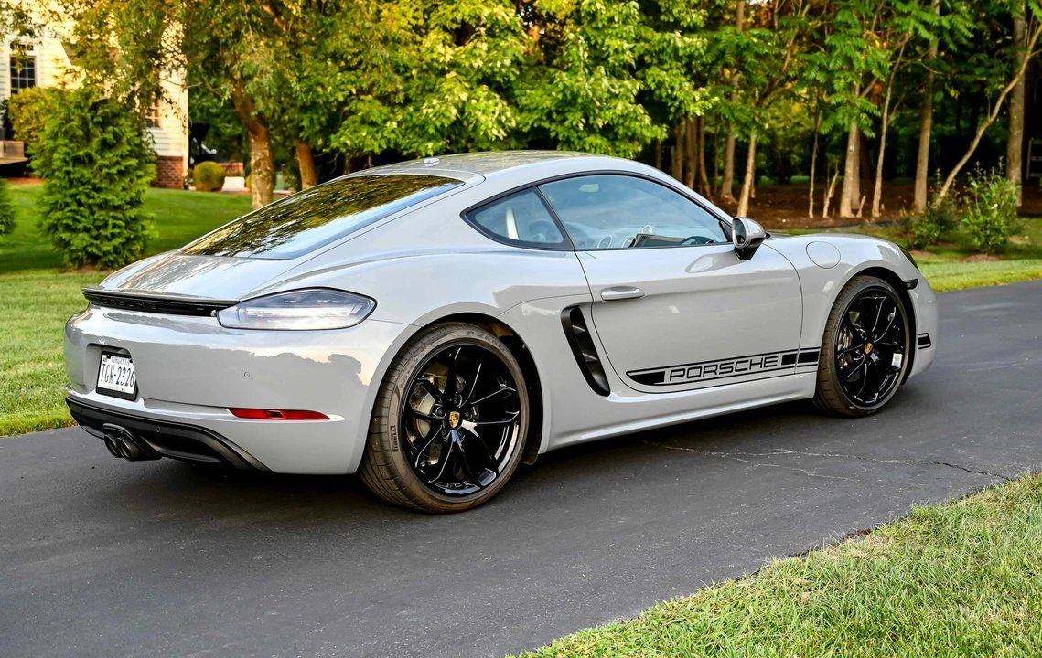 2024 Porsche 718 Cayman - Image 3 of 4
