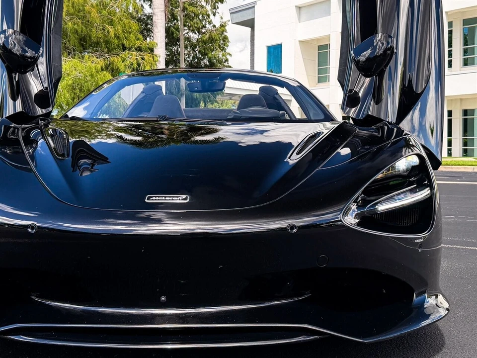 2024 McLaren 750S Spider - Image 3 of 4
