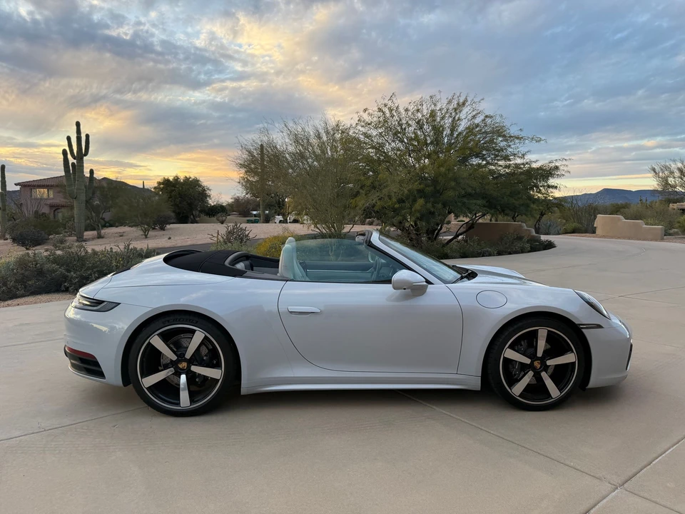 2024 Porsche 992 Carrera - Image 24 of 31