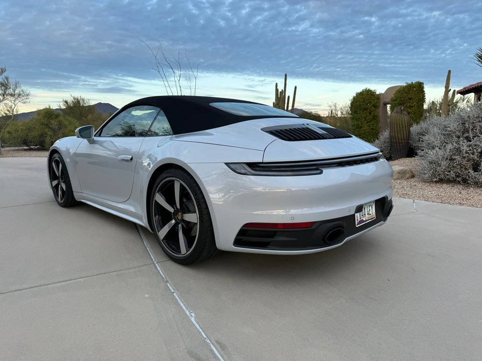 2024 Porsche 992 Carrera - Image 13 of 31
