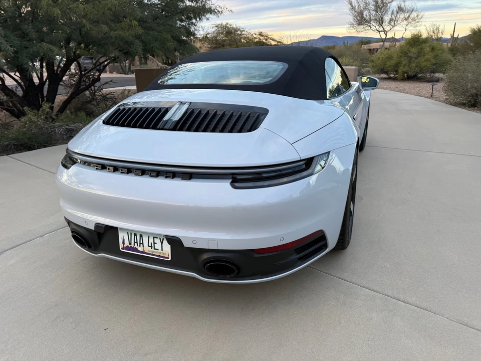 2024 Porsche 992 Carrera - Image 9 of 31