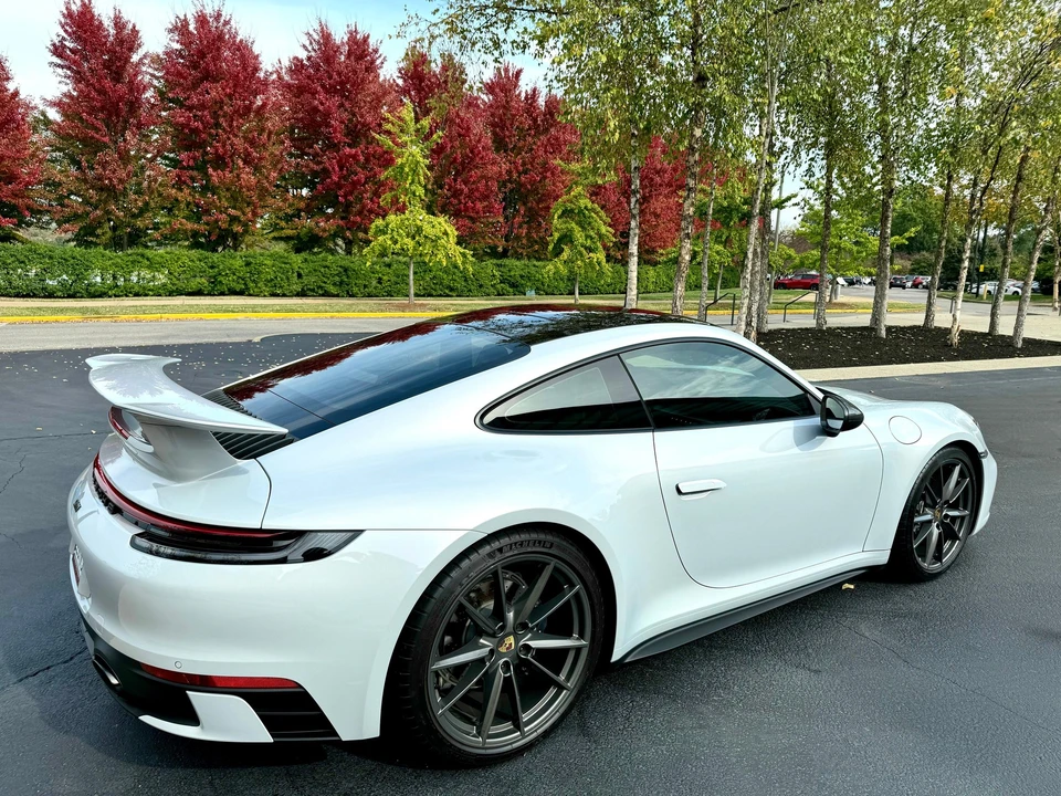 2024 Porsche 992 Carrera T - Image 4 of 16