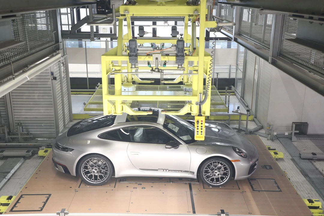 2024 Porsche 992 Carrera T - Image 22 of 22