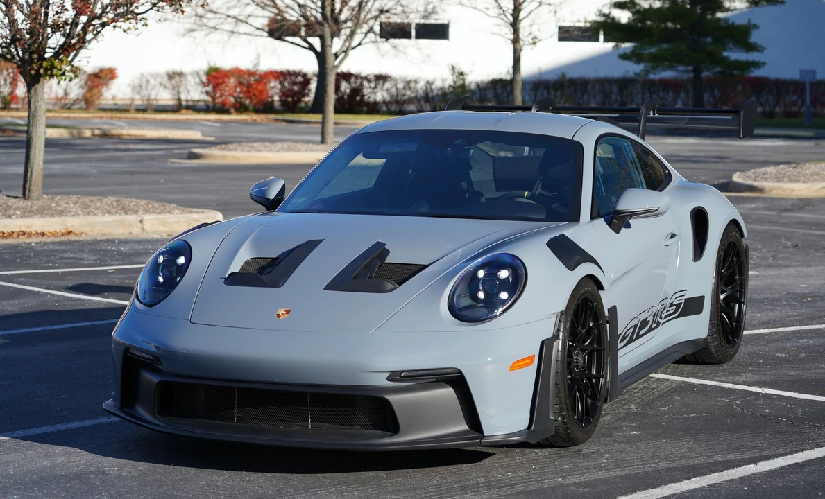 2024 Porsche 992 GT3 RS - Image 7 of 31