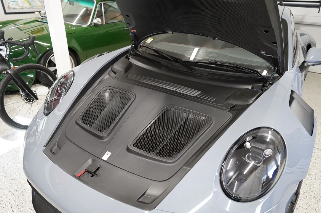 2024 Porsche 992 GT3 RS - Image 27 of 31