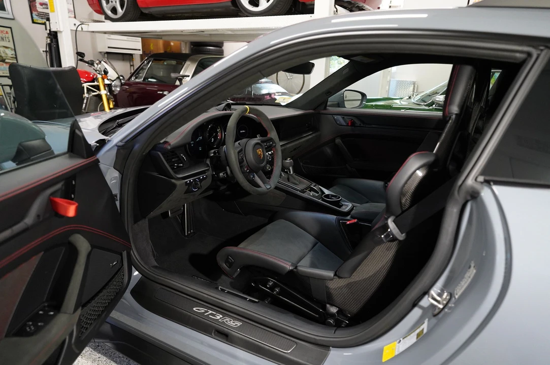 2024 Porsche 992 GT3 RS - Image 18 of 31