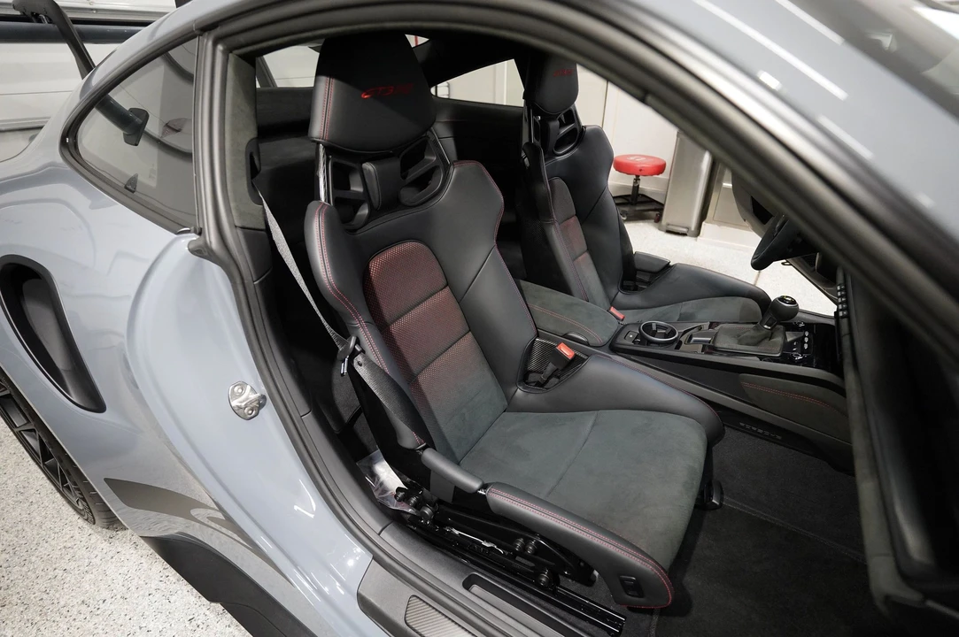 2024 Porsche 992 GT3 RS - Image 22 of 31