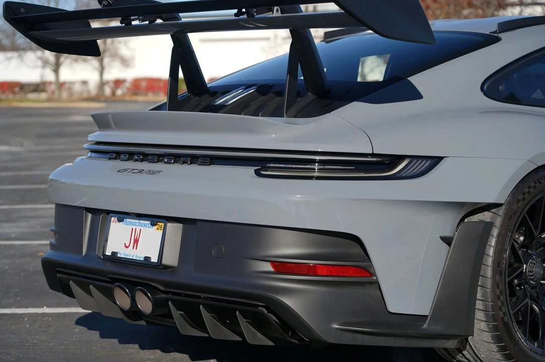 2024 Porsche 992 GT3 RS - Image 9 of 31