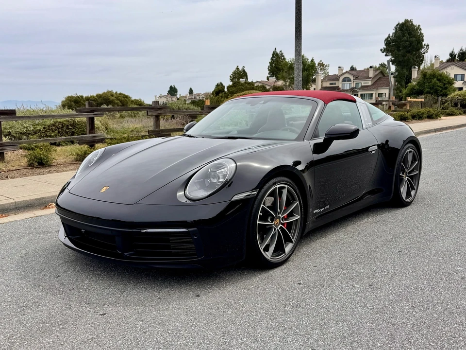 2024 Porsche 992 Targa 4 & 4S - Image 2 of 12