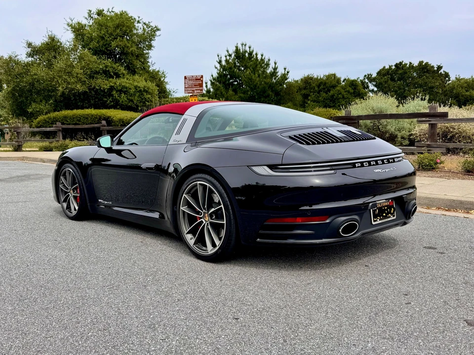 2024 Porsche 992 Targa 4 & 4S - Image 14 of 15