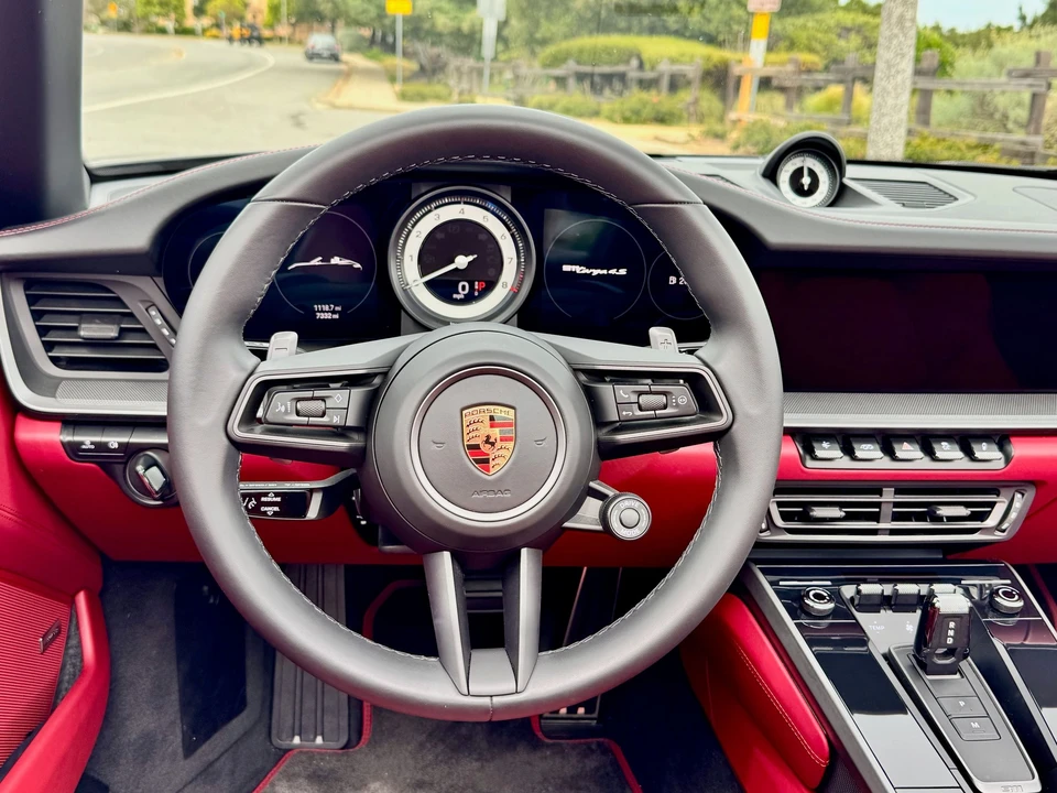2024 Porsche 992 Targa 4 & 4S - Image 6 of 15