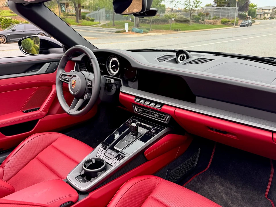 2024 Porsche 992 Targa 4 & 4S - Image 5 of 15