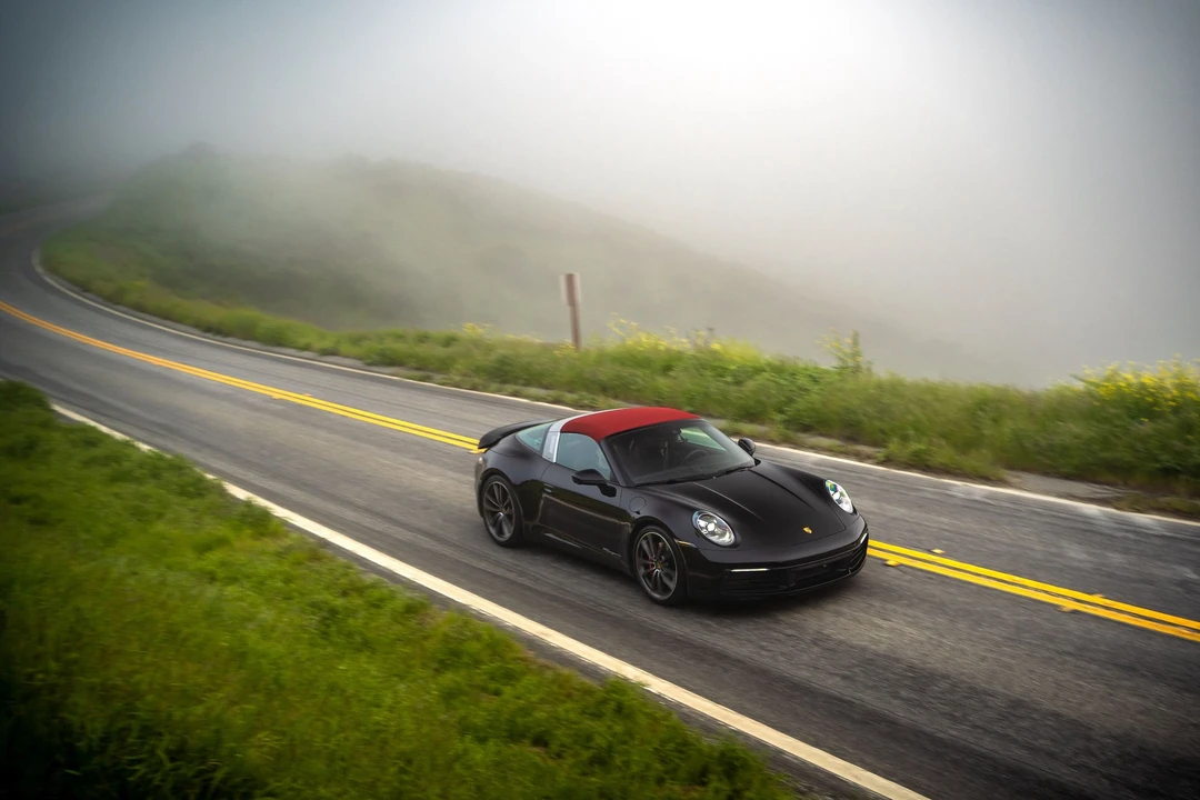 2024 Porsche 992 Targa 4 & 4S - Image 7 of 15