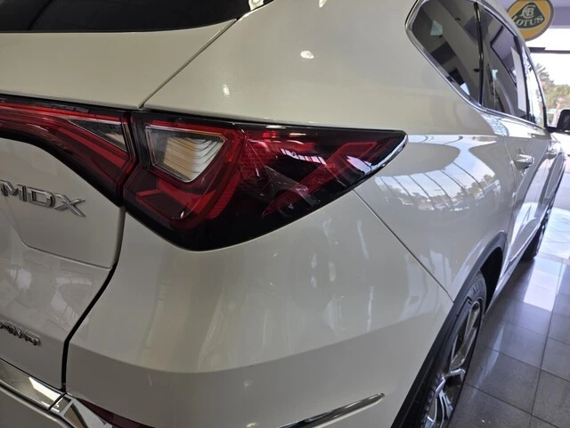 2024 Acura MDX 4th Gen - Image 18 of 21