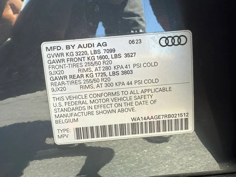 2024 Audi Q8 e-tron - Image 10 of 20