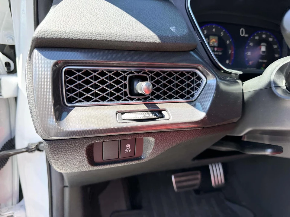 2024 Acura Integra 5th Gen - Image 19 of 27