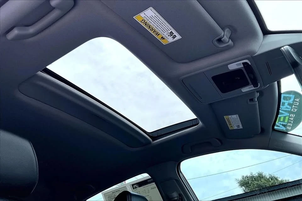 2024 Acura Integra 5th Gen - Image 16 of 19