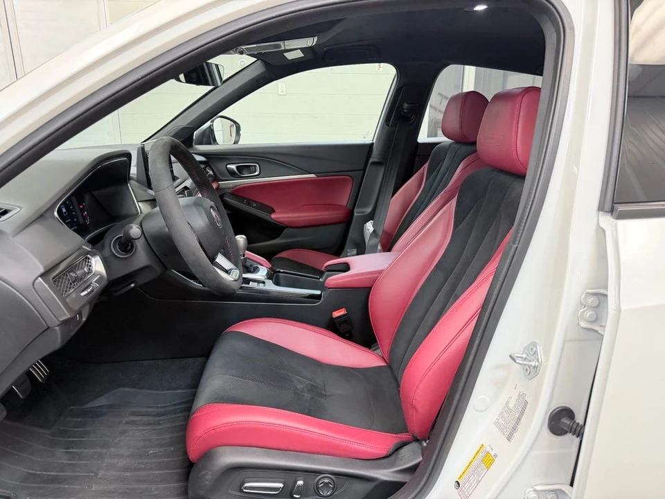 2024 Acura Integra Type S 5th Gen - Image 17 of 31