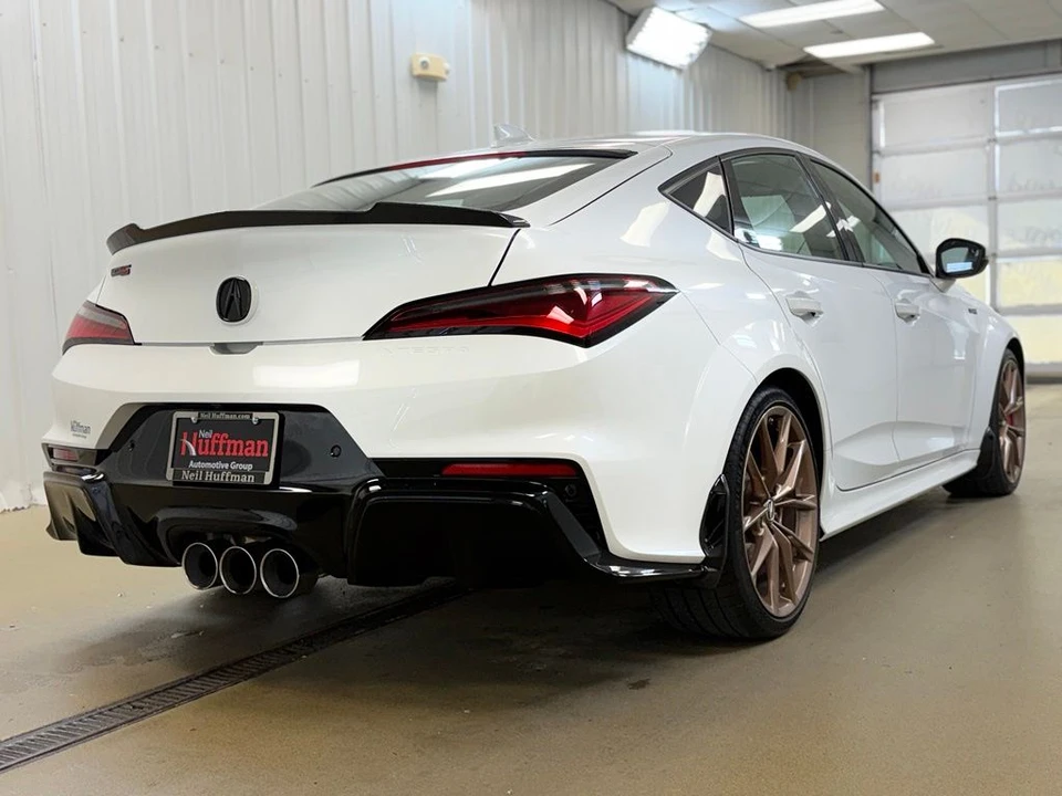 2024 Acura Integra Type S 5th Gen - Image 7 of 31