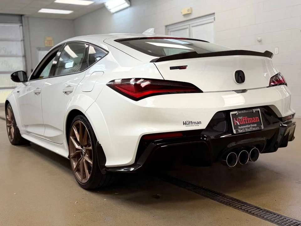 2024 Acura Integra Type S 5th Gen - Image 9 of 31