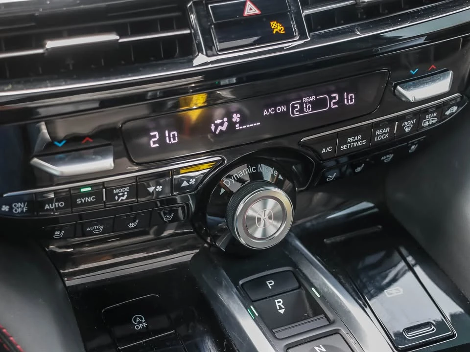 2024 Acura MDX 4th Gen - Image 15 of 16