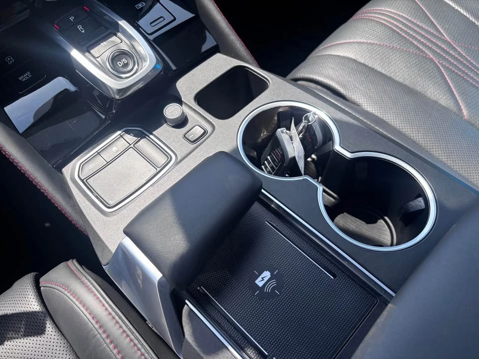 2024 Acura MDX 4th Gen - Image 11 of 12