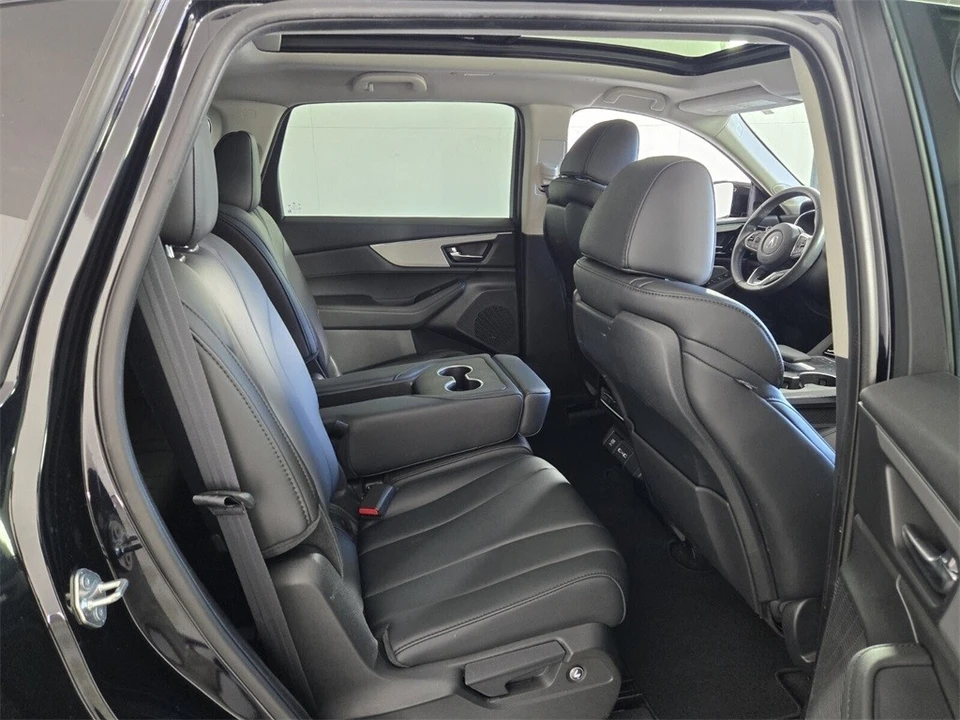 2024 Acura MDX 4th Gen - Image 17 of 21