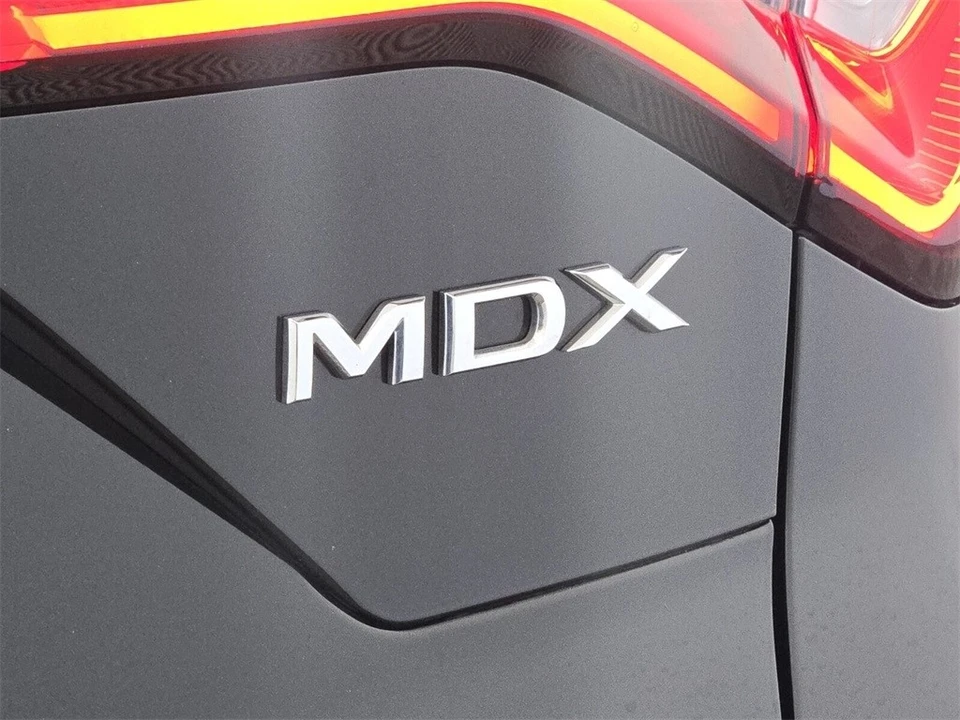 2024 Acura MDX 4th Gen - Image 15 of 21