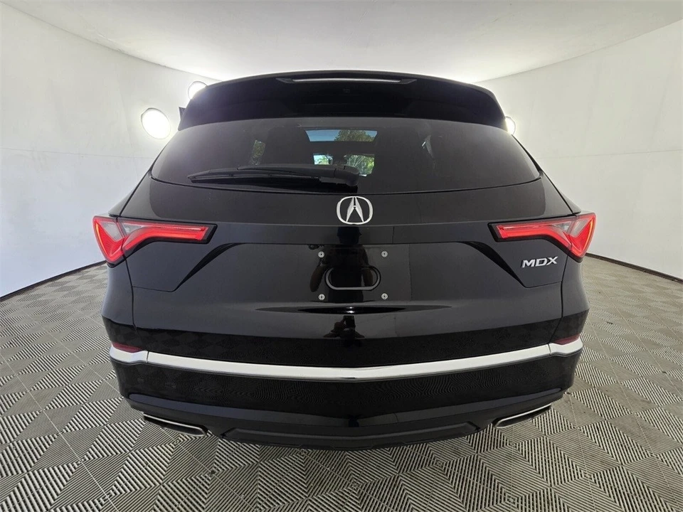 2024 Acura MDX 4th Gen - Image 14 of 21