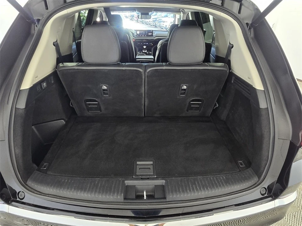 2024 Acura MDX 4th Gen - Image 16 of 21