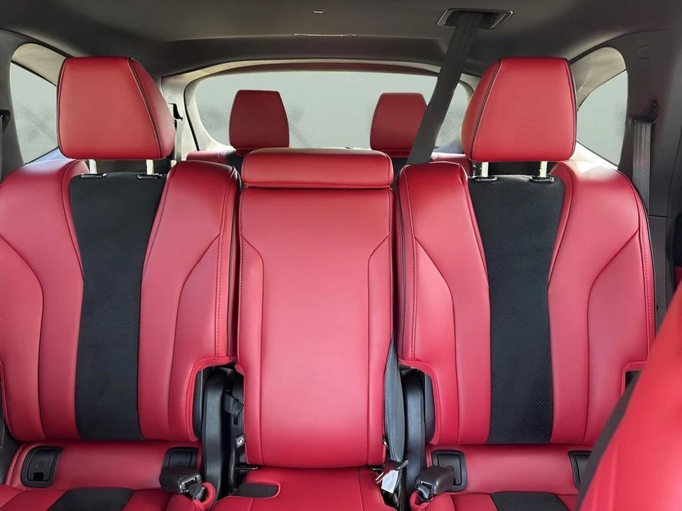 2024 Acura MDX 4th Gen - Image 11 of 21