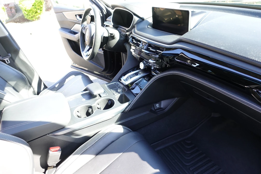 2024 Acura MDX 4th Gen - Image 16 of 21