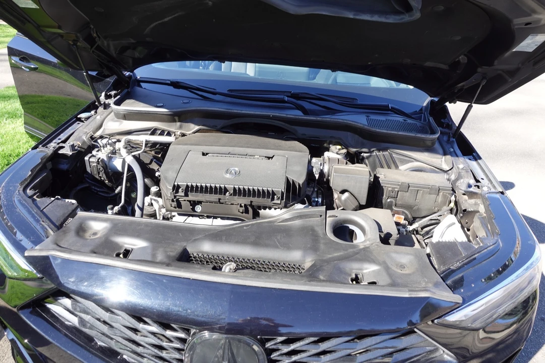 2024 Acura MDX 4th Gen - Image 17 of 21