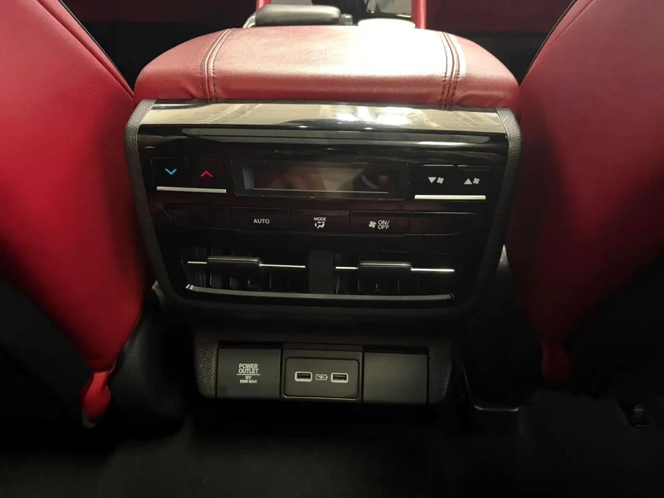 2024 Acura MDX 4th Gen - Image 20 of 21