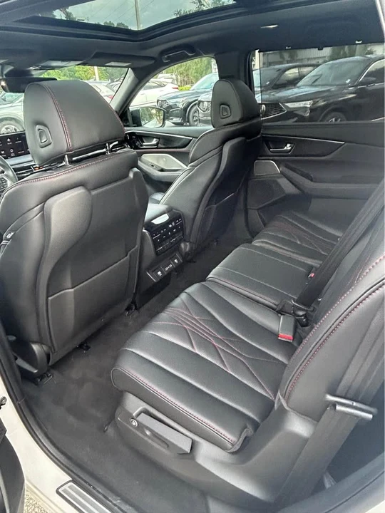 2024 Acura MDX 4th Gen - Image 11 of 13