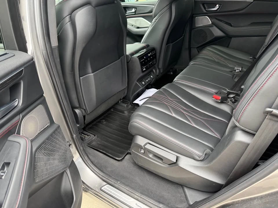 2024 Acura MDX 4th Gen - Image 15 of 18