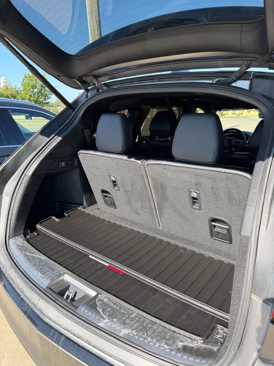 2024 Acura MDX 4th Gen - Image 10 of 12