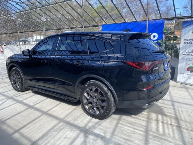 2024 Acura MDX 4th Gen - Image 18 of 21