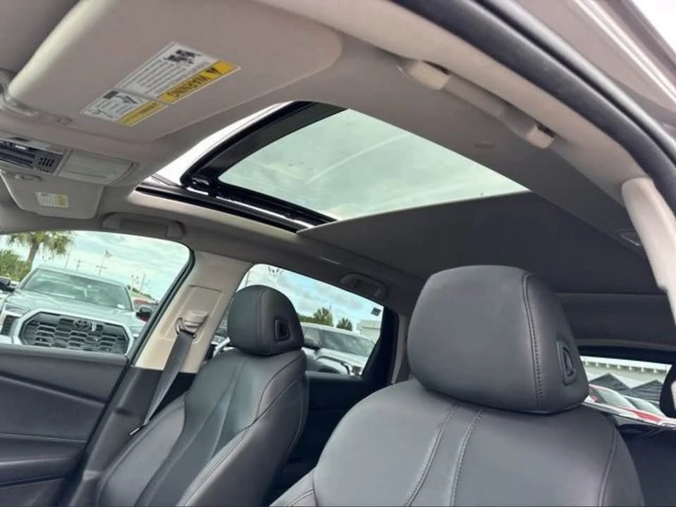 2024 Acura RDX 3rd Gen - Image 11 of 16
