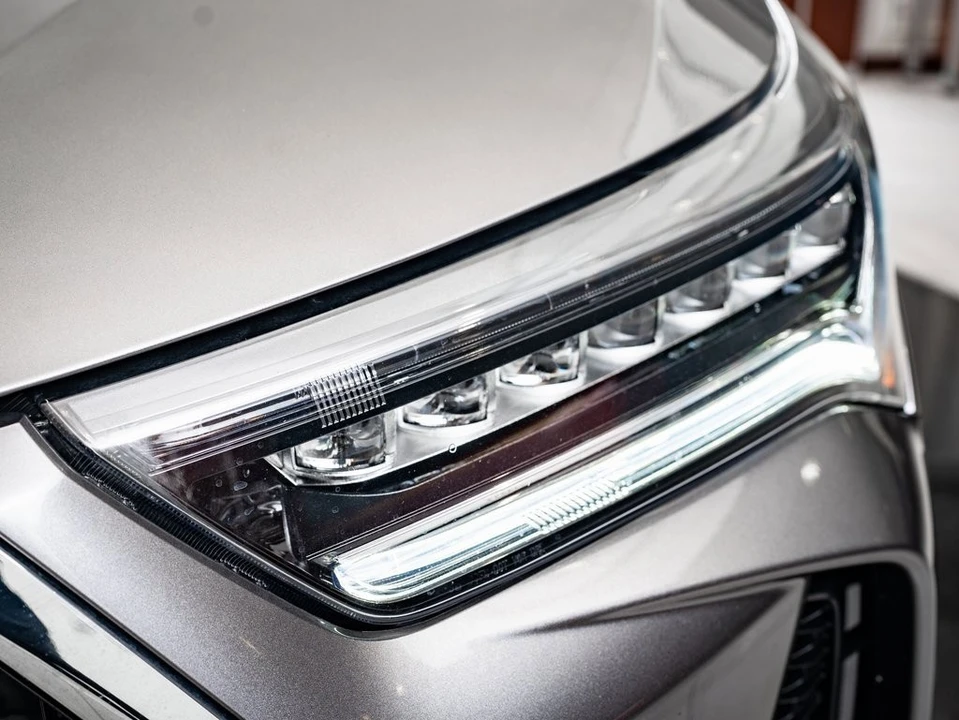 2024 Acura RDX 3rd Gen - Image 15 of 21