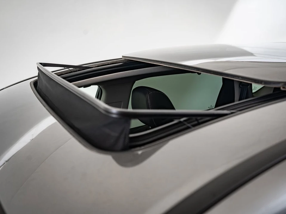 2024 Acura RDX 3rd Gen - Image 14 of 21