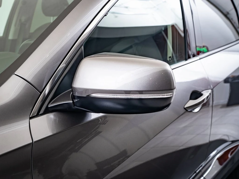2024 Acura RDX 3rd Gen - Image 16 of 21