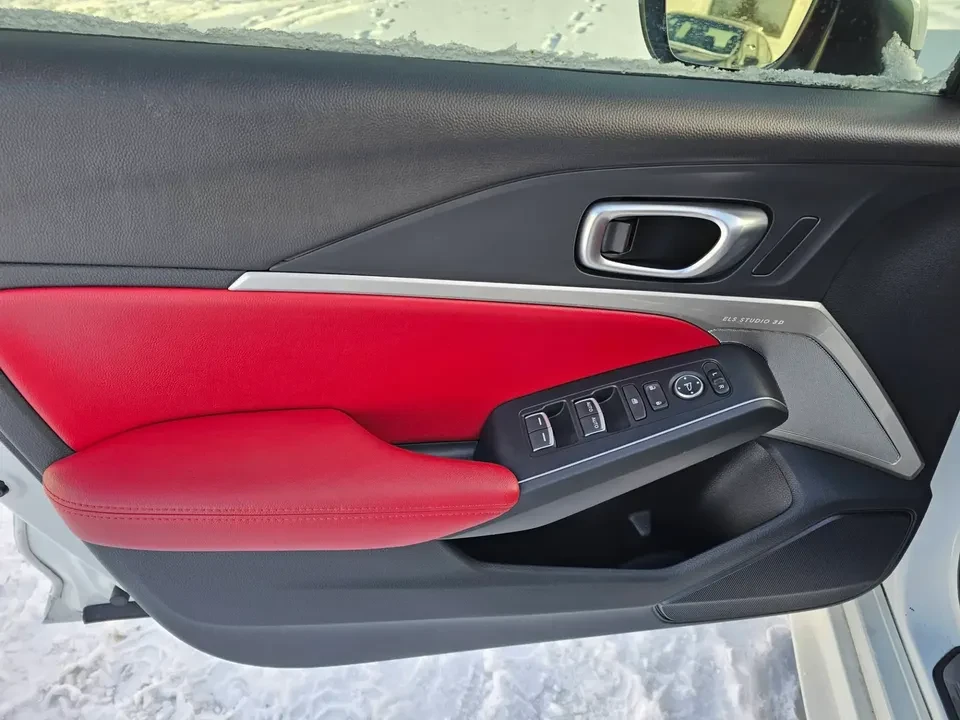 2024 Acura Integra Type S 5th Gen - Image 11 of 15