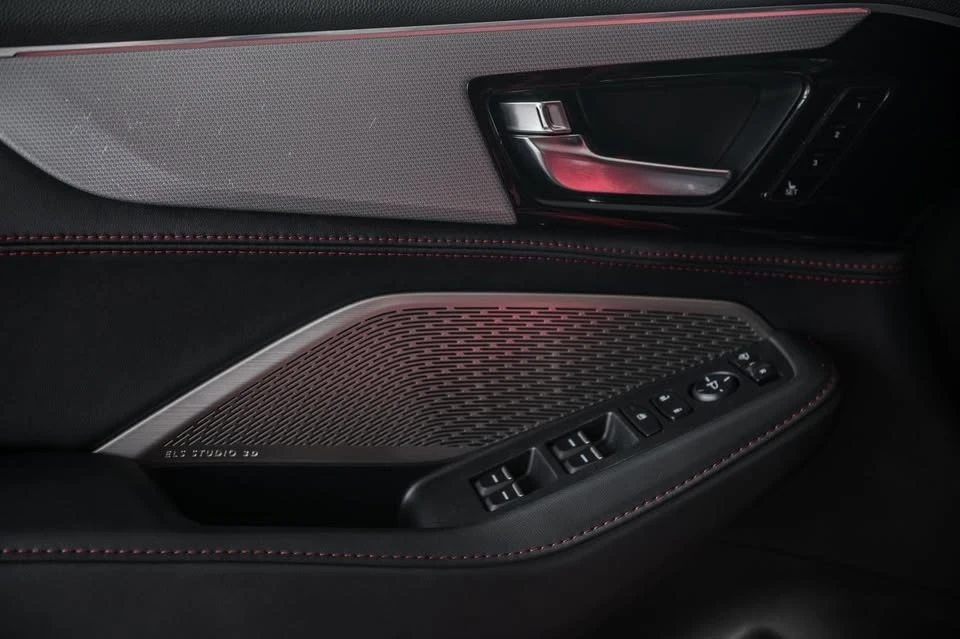 2024 Acura MDX 4th Gen - Image 14 of 20