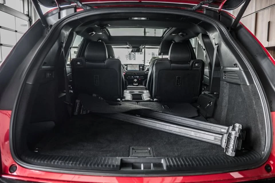 2024 Acura MDX 4th Gen - Image 11 of 20