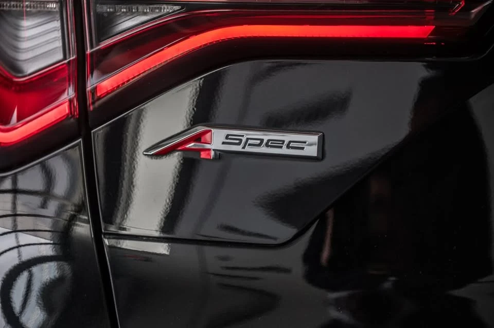 2024 Acura MDX 4th Gen - Image 9 of 20